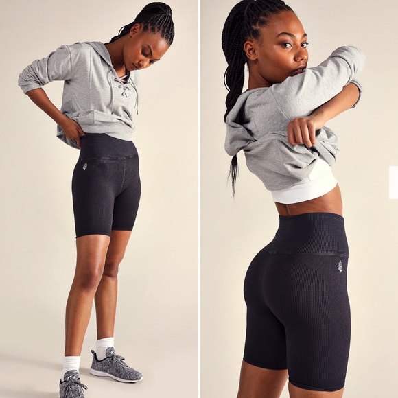 NEW Free People Happiness Runs Long Crop & Biker Short Set - Picture 4 of 10